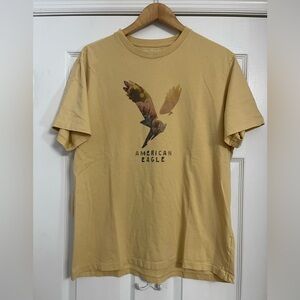 American Eagle Outfitters Men's Beige Graphic Tee Large